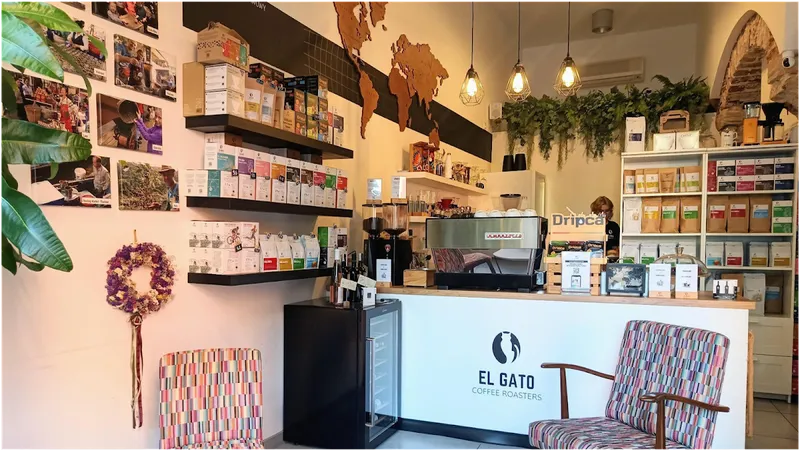El Gato Specialty Coffee Roasters - Photo