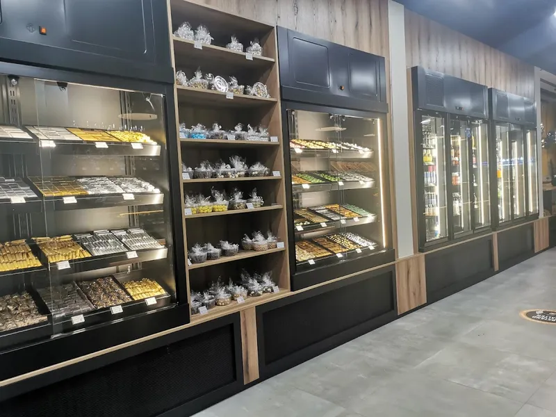 Jon Supermarkt - coffee | nuts | sweets Wiesbaden - Photo