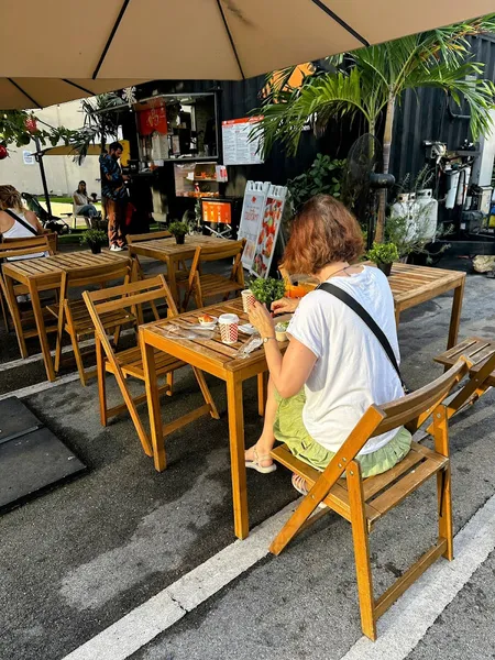 Raccoon Coffee & Kitchen - Photo