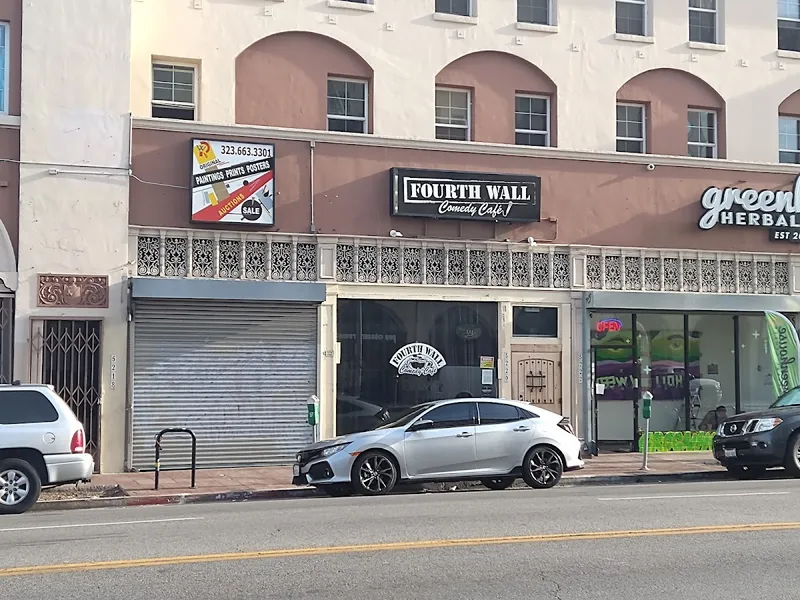 Fourth Wall Cafe - Photo