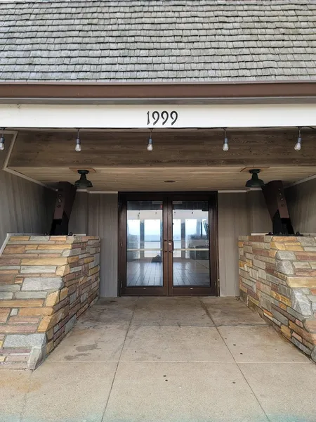 George’s Lighthouse Bar & Grill - Photo