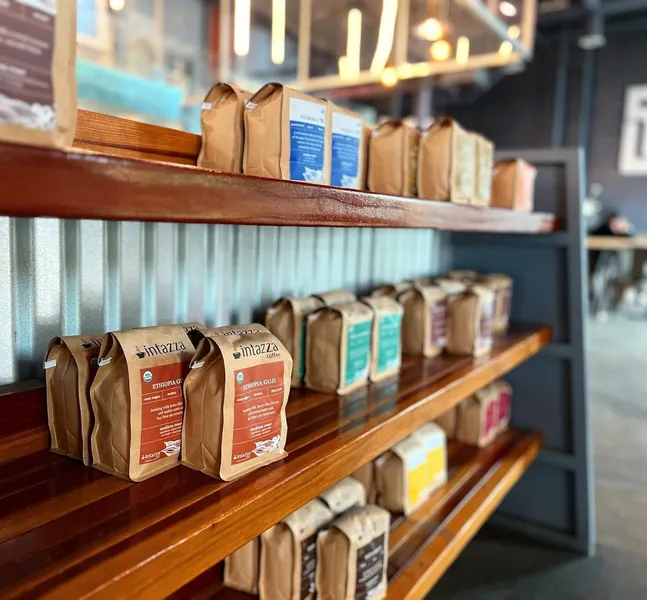 Intazza Coffee Works - Photo