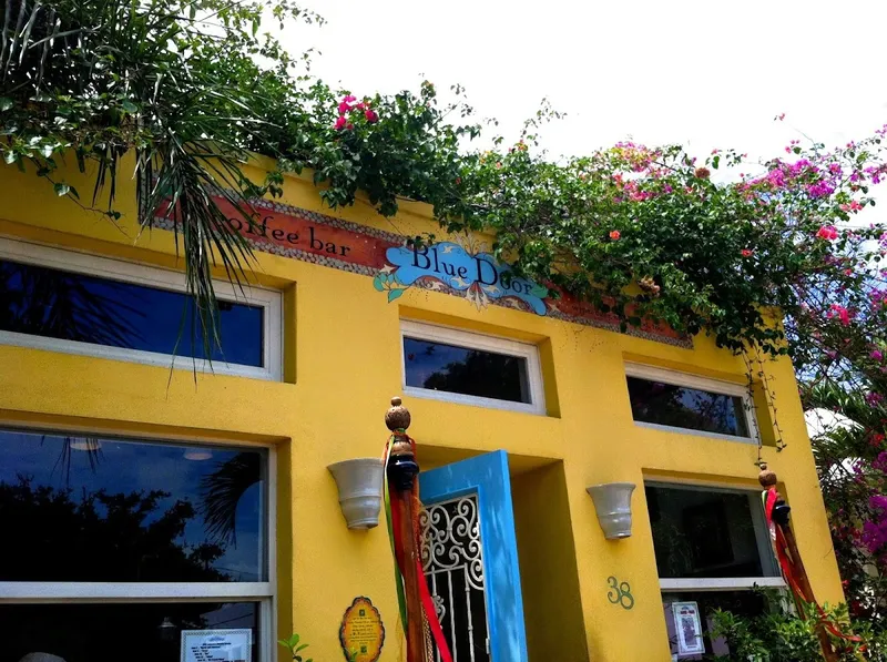 coffee bar Blue Door - Photo
