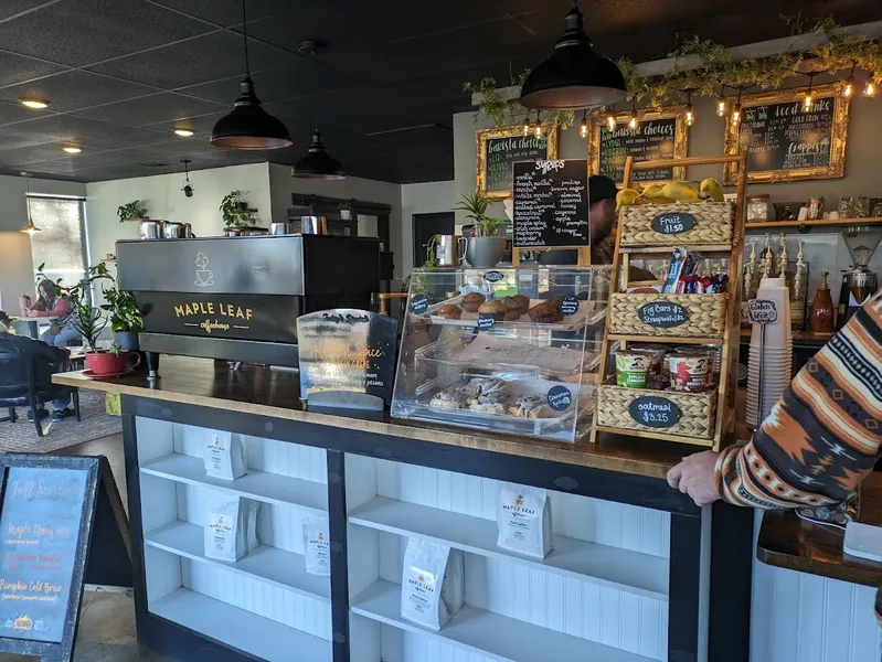 Maple Leaf Coffeehouse & Creperie - Photo