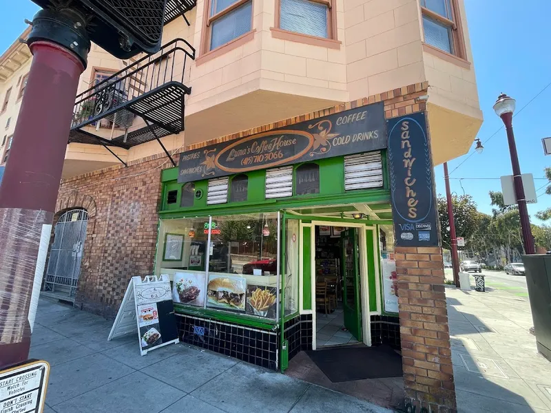 Luna's Coffee House - Photo