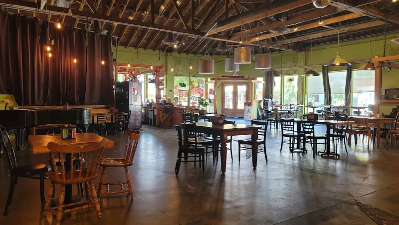Theo's Coffee House - Photo
