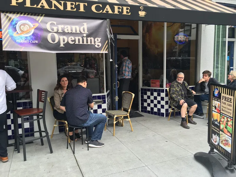 Planet Cafe - Photo