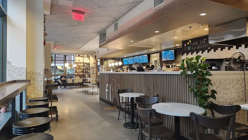 Flour Bakery + Cafe - Photo