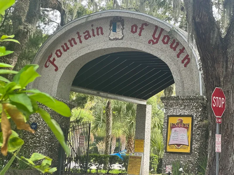 Fountain Of Juice - Photo