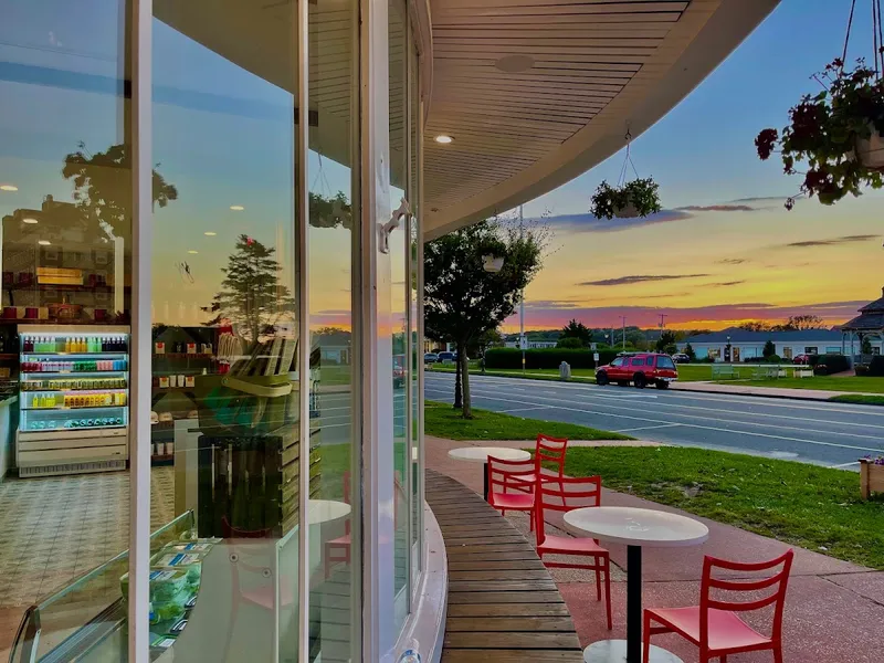Alimentari Beach Montauk - Photo