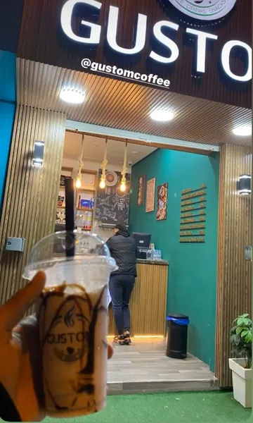 Gustom Coffee - Photo