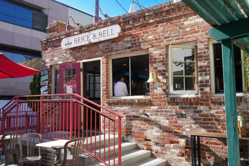 Brick & Bell Cafe - La Jolla - Photo