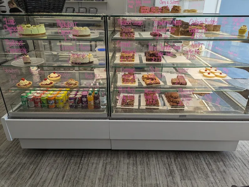 Claud's Coffee Shop & Dessert Parlour - Photo
