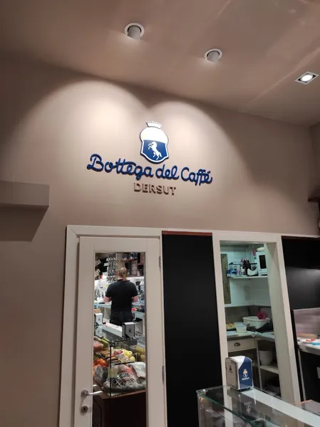 Coffee Shop Dersut - Photo