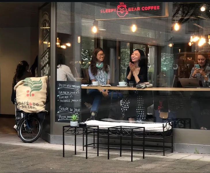 Coffee Shop Sleepy Bear - Photo