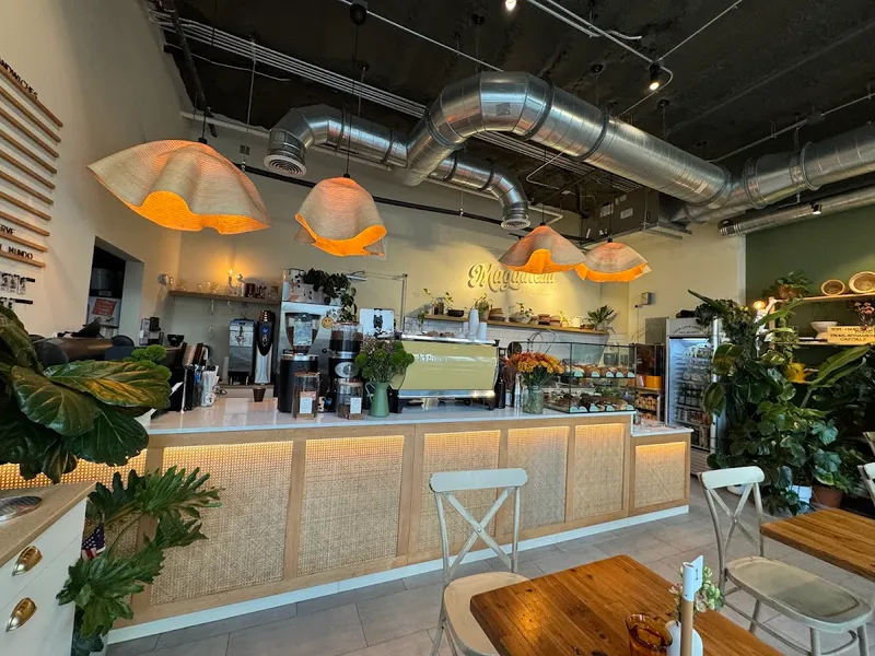 Magdalena Coffee & Houseplants - Photo