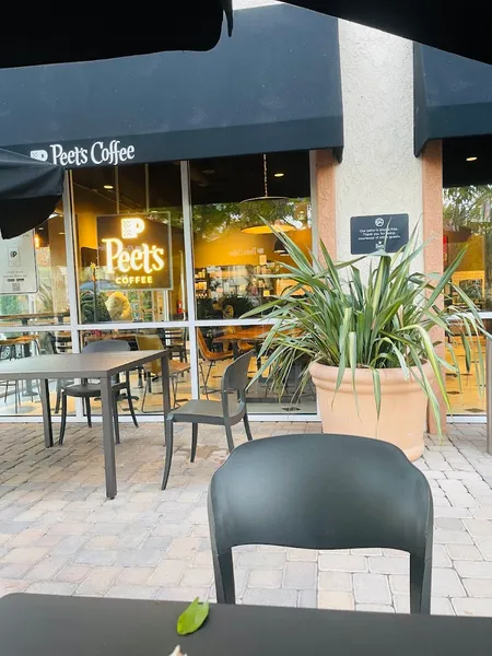 Peet's Coffee - Photo