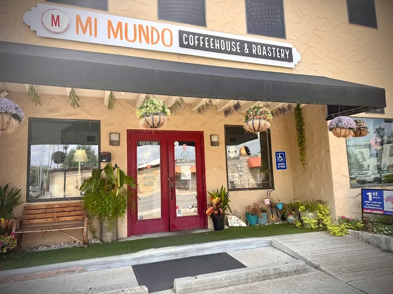Mi Mundo Coffeehouse & Roastery - Photo