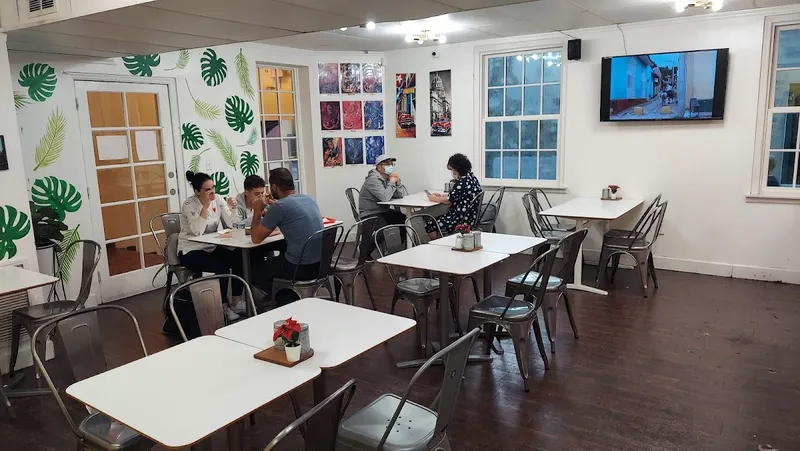The Cuban Café And Bakery - Photo