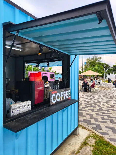 Syndicate Coffee Waterfront Foodie, Batu Maung - Photo