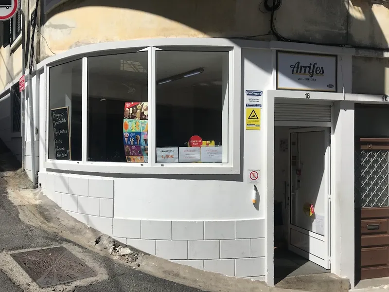 Arrifes Cafe - Funchal - Photo