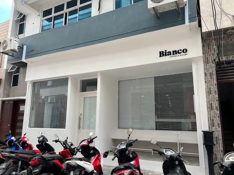 Bianco Coffee & Eatery - Photo